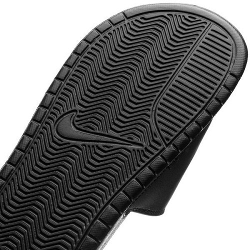 nike f.c benassi black/white nike f.c benassi black/white