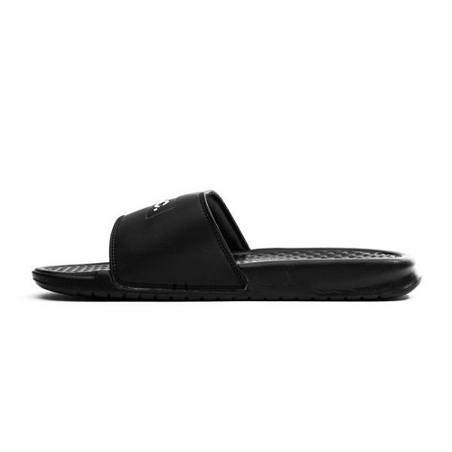 nike f.c benassi black/white nike f.c benassi black/white