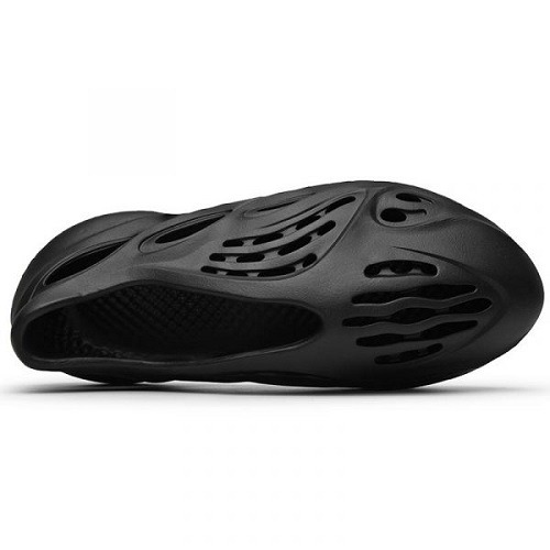 adidas yeezy rnnr black adidas yeezy rnnr black