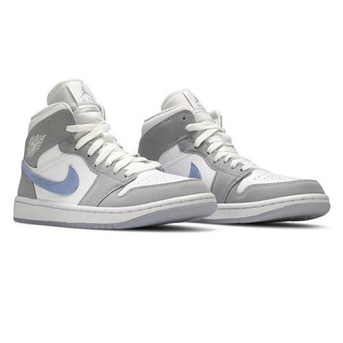 Air Jordan 1 Mid 'Wolf Grey'2 Air Jordan 1 Mid wolf