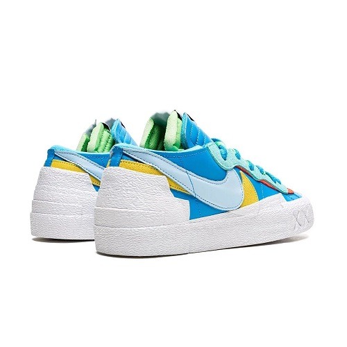 sacai kaws nike blazer sacai kaws nike blazer