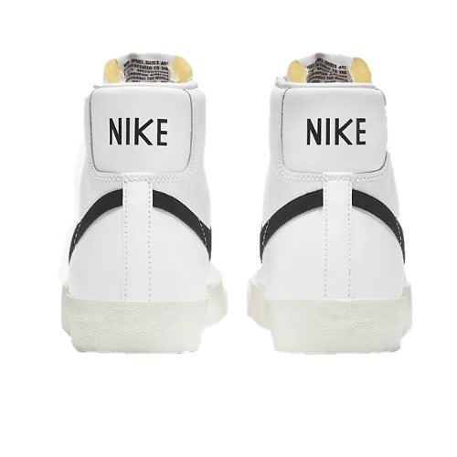 2d9fe33e-9a31-4e7b-9d7c-c4ecf7abd2bb Nike Blazer Mid vintage