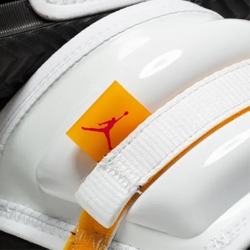 Air Jordan Super Play Slide - Black-7 jordan play slide White/Black