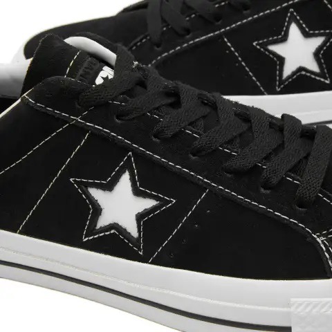 Converse One Star black/white