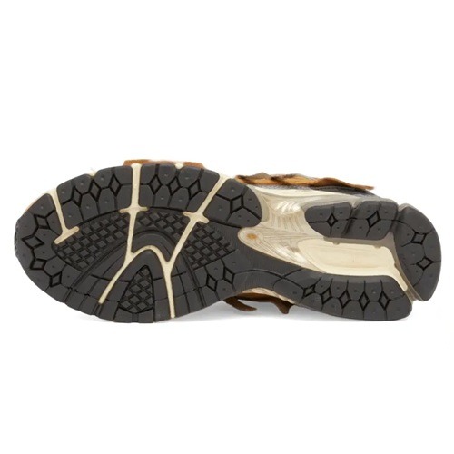 Balance 1906A trainers stone