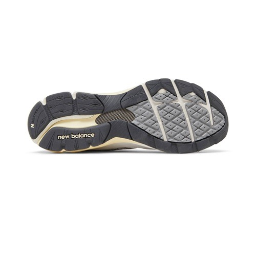 Balance 990v3 Salt Teddy