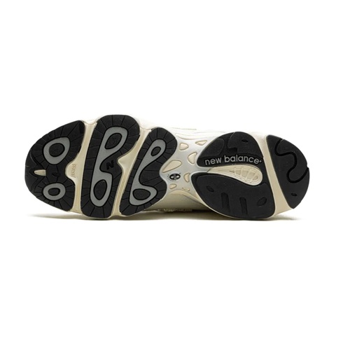 Balance 1000 Aimé White