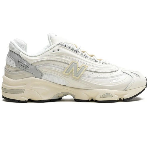 Balance 1000 Aimé White