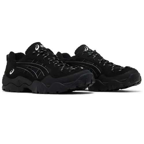 ASICS Gel Pickax Black