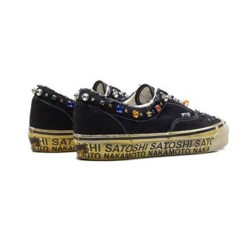 SATOSHI Vans lucky charm